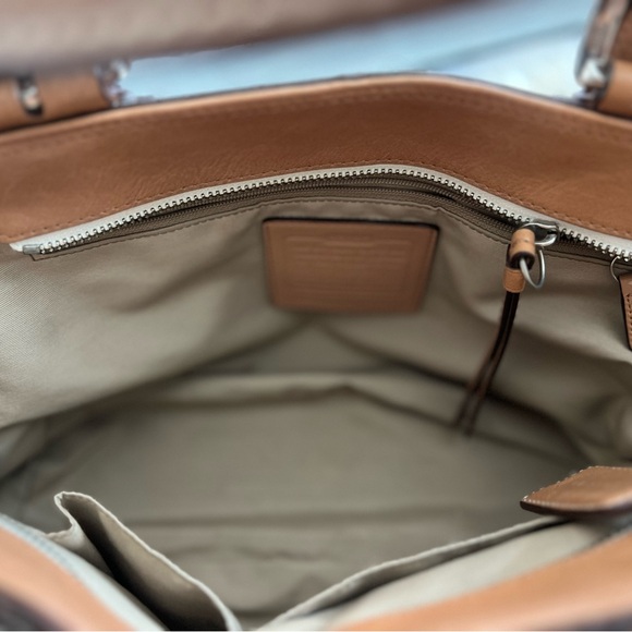 Coach Tan & Ivory Soho tote - Picture 5 of 6